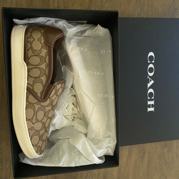 Men’s Coach Slip Ons - Picture 3 of 5